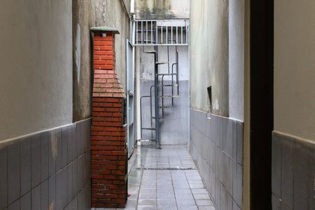 Casa à venda com 100m², 3 quartos e 2 vagas Casa à venda com 100m², 3 quartos e 2 vagasÁrea externa