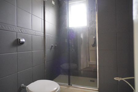 Banheiro  de apartamento à venda com 2 quartos, 98m² em Jardim do Salso, Porto Alegre