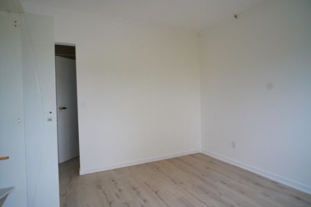 Quarto suíte  de apartamento à venda com 2 quartos, 98m² em Jardim do Salso, Porto Alegre