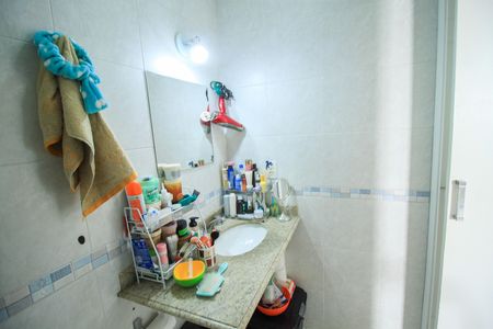 Casa de condomínio à venda com 200m², 3 quartos e 4 vagas