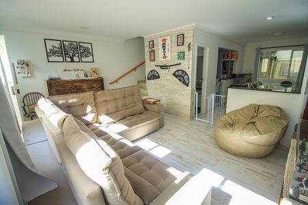 Casa de condomínio à venda com 200m², 3 quartos e 4 vagas