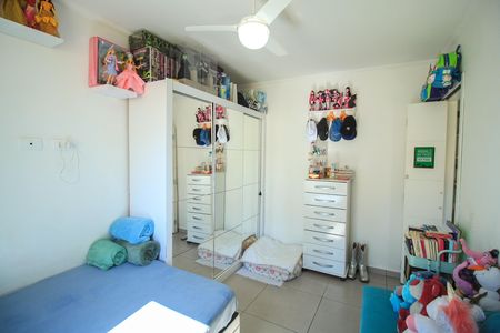 Casa de condomínio à venda com 200m², 3 quartos e 4 vagas