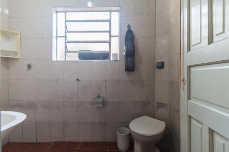 Casa para alugar com 645m², 4 quartos e 2 vagas Casa para alugar com 645m², 4 quartos e 2 vagasBanheiro 1