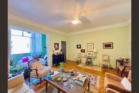 Apartamento para alugar com 200m², 3 quartos e sem vaga