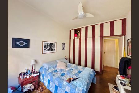 Apartamento para alugar com 200m², 3 quartos e sem vaga