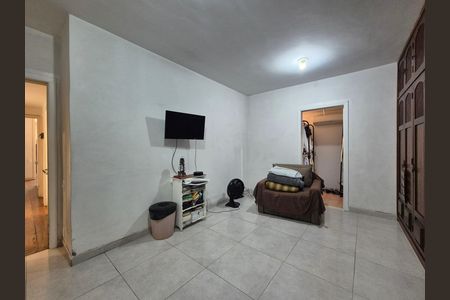 Casa à venda com 550m², 4 quartos e 2 vagas