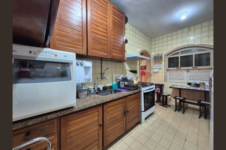 Casa à venda com 550m², 4 quartos e 2 vagas