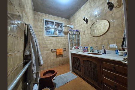 Casa à venda com 550m², 4 quartos e 2 vagas