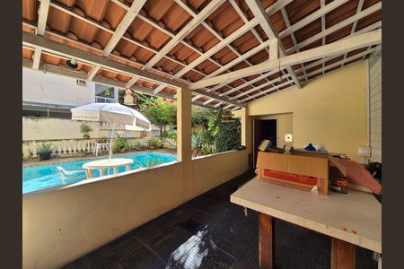 Casa à venda com 550m², 4 quartos e 2 vagas