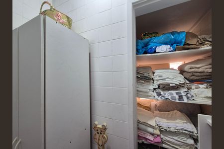 Casa à venda com 550m², 4 quartos e 2 vagas