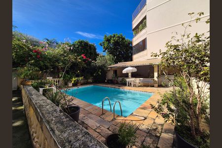 Casa à venda com 550m², 4 quartos e 2 vagas