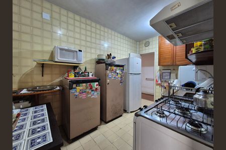 Casa à venda com 550m², 4 quartos e 2 vagas