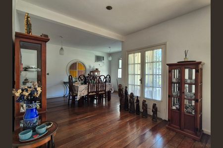 Casa à venda com 4 quartos, 550m² em Recreio dos Bandeirantes, Rio de Janeiro