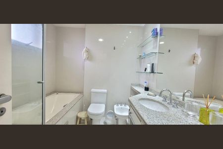 Apartamento à venda com 2000m², 3 quartos e 4 vagas