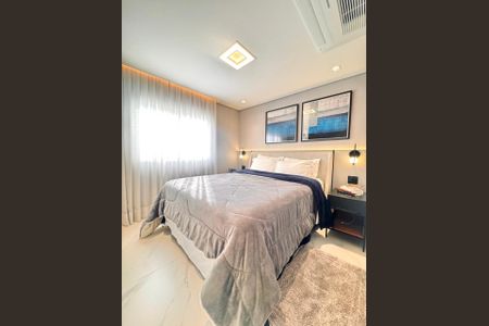 Apartamento à venda com 130m², 3 quartos e 2 vagas Apartamento à venda com 130m², 3 quartos e 2 vagasSuíte
