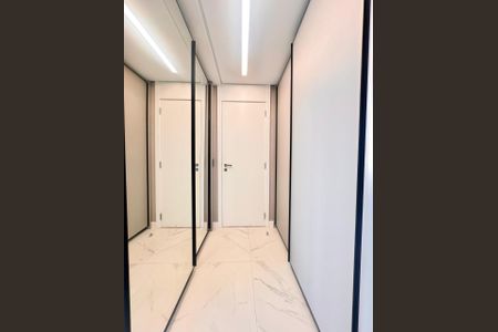 Apartamento à venda com 130m², 3 quartos e 2 vagas Apartamento à venda com 130m², 3 quartos e 2 vagasQuarto