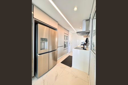 Cozinha de apartamento à venda com 3 quartos, 130m² em Vila Leopoldina, São Paulo