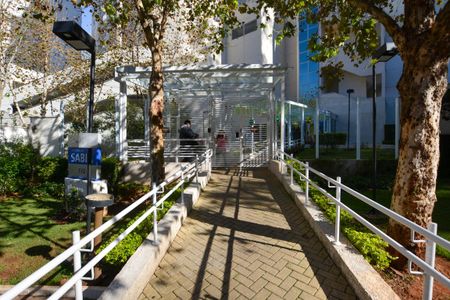 Apartamento à venda com 82m², 3 quartos e 1 vaga Apartamento à venda com 82m², 3 quartos e 1 vagaFACHADA