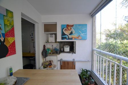 Apartamento à venda com 82m², 3 quartos e 1 vaga Apartamento à venda com 82m², 3 quartos e 1 vagaVARANDA