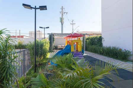 Apartamento para alugar com 66m², 2 quartos e 1 vaga Apartamento para alugar com 66m², 2 quartos e 1 vagaÁrea comum - Playground