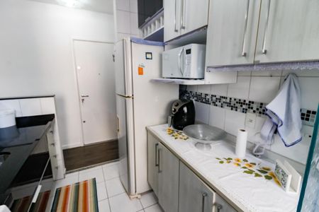 Apartamento para alugar com 51m², 2 quartos e 1 vaga Apartamento para alugar com 51m², 2 quartos e 1 vagaCozinha - Armários