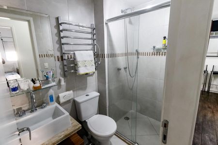 Banheiro de apartamento para alugar com 2 quartos, 51m² em Vila Andrade, São Paulo