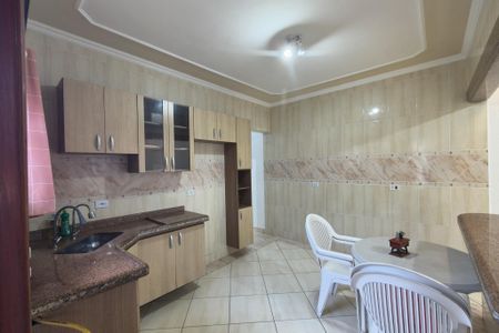Casa para alugar com 120m², 2 quartos e 2 vagas Casa para alugar com 120m², 2 quartos e 2 vagasCozinha