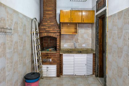 Casa para alugar com 120m², 2 quartos e 2 vagas Casa para alugar com 120m², 2 quartos e 2 vagasQuintal