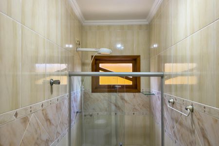 Casa para alugar com 120m², 2 quartos e 2 vagas Casa para alugar com 120m², 2 quartos e 2 vagasBanheiro