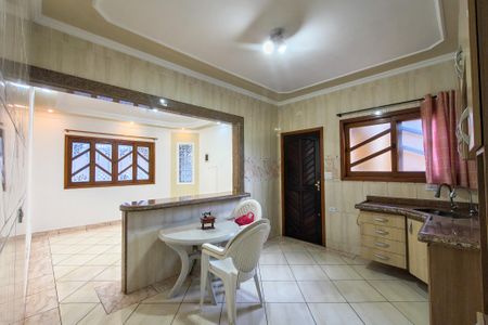 Casa para alugar com 120m², 2 quartos e 2 vagas Casa para alugar com 120m², 2 quartos e 2 vagasCozinha