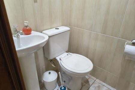 Casa para alugar com 120m², 2 quartos e 2 vagas Casa para alugar com 120m², 2 quartos e 2 vagasBanheiro 2