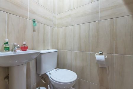 Casa para alugar com 120m², 2 quartos e 2 vagas Casa para alugar com 120m², 2 quartos e 2 vagasBanheiro 2
