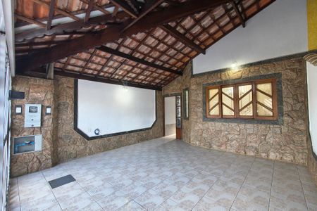 Casa para alugar com 120m², 2 quartos e 2 vagas Casa para alugar com 120m², 2 quartos e 2 vagasGaragem