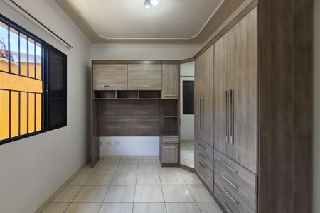 Casa para alugar com 120m², 2 quartos e 2 vagas Casa para alugar com 120m², 2 quartos e 2 vagasquarto