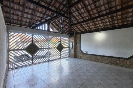 Casa para alugar com 120m², 2 quartos e 2 vagas Casa para alugar com 120m², 2 quartos e 2 vagasGaragem