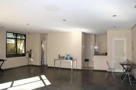 Studio à venda com 30m², 1 quarto e sem vagaSalão de Festas