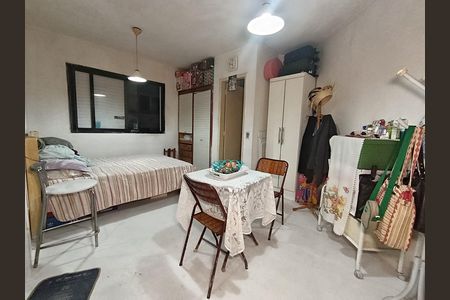 Studio à venda com 30m², 1 quarto e sem vaga Studio à venda com 30m², 1 quarto e sem vagaSala - Dormitório