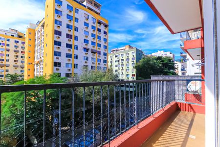 Apartamento à venda com 63m², 2 quartos e 1 vagaVaranda Quarto 