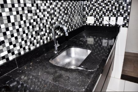 Apartamento para alugar com 81m², 3 quartos e 1 vaga Apartamento para alugar com 81m², 3 quartos e 1 vagaDetalhe - Cozinha