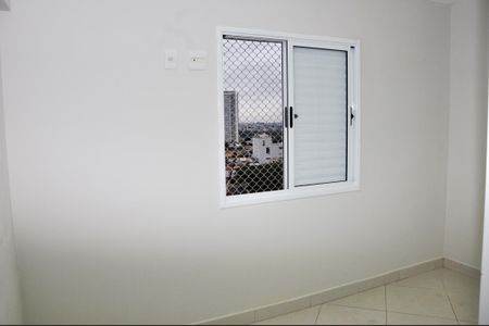 Apartamento para alugar com 81m², 3 quartos e 1 vaga Apartamento para alugar com 81m², 3 quartos e 1 vagaDetalhe - Quarto 02
