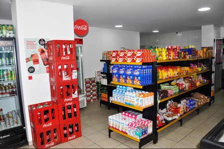 Apartamento para alugar com 81m², 3 quartos e 1 vaga Apartamento para alugar com 81m², 3 quartos e 1 vagaMercadinho