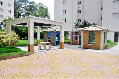 Apartamento para alugar com 81m², 3 quartos e 1 vaga Apartamento para alugar com 81m², 3 quartos e 1 vagaPlayground