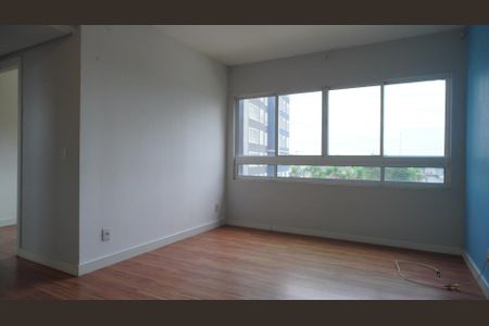 Sala  de apartamento para alugar com 2 quartos, 59m² em Rubem Berta, Porto Alegre