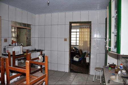 Casa à venda com 268m², 2 quartos e 1 vaga Casa à venda com 268m², 2 quartos e 1 vagaDetalhe - Cozinha