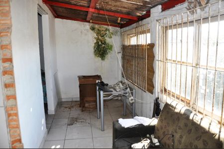 Casa à venda com 268m², 2 quartos e 1 vaga Casa à venda com 268m², 2 quartos e 1 vagaDetalhe - Varanda