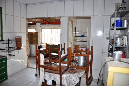 Casa à venda com 268m², 2 quartos e 1 vaga Casa à venda com 268m², 2 quartos e 1 vagaDetalhe - Cozinha