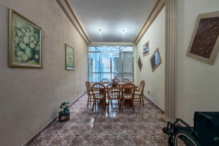 Apartamento para alugar com 108m², 3 quartos e 2 vagasHall social