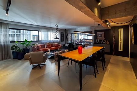 Apartamento à venda com 139m², 2 quartos e 1 vaga