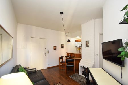 Sala de kitnet/studio para alugar com 1 quarto, 35m² em Jardim Paulista, São Paulo