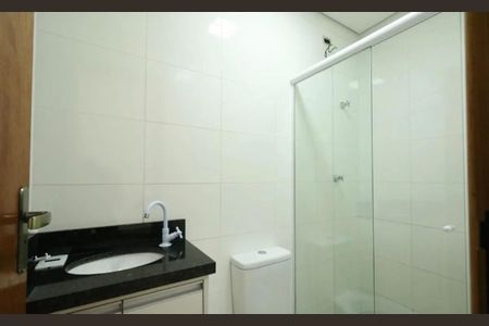 Banheiro de apartamento à venda com 2 quartos, 45m² em Centro, Diadema